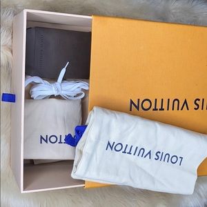 Louis Vuitton Shoe Box ( Sneaker Bundle Available)